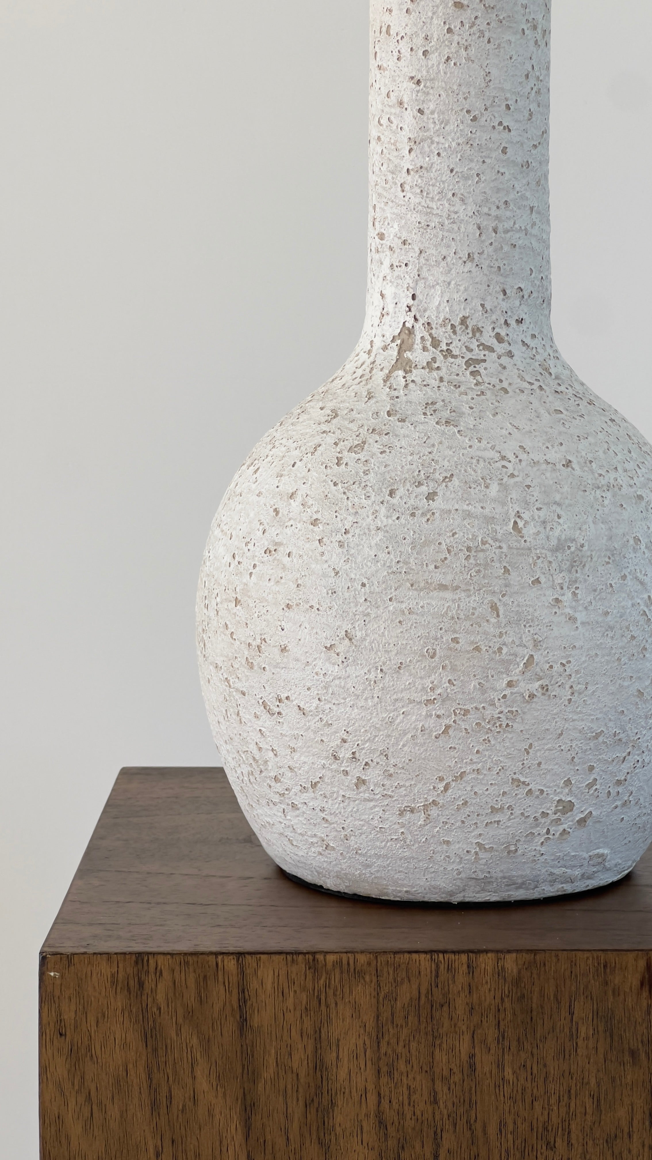 Calcis Alta Vase
